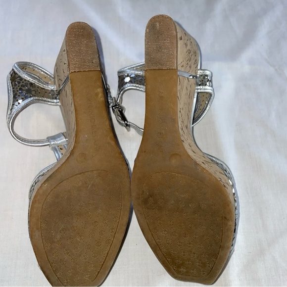 Antonio Melani Wedge Heels Women’s Size 9 M Sandals Silver Leather Cork Heel - Picture 13 of 14